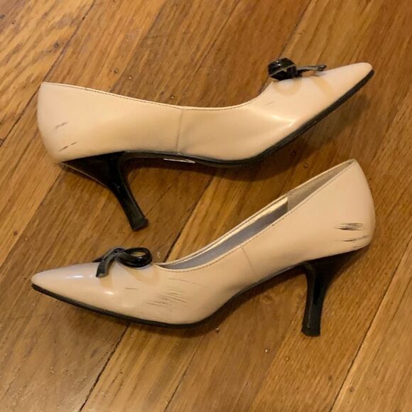 Light cream bow tie heels - Picture 3 of 3